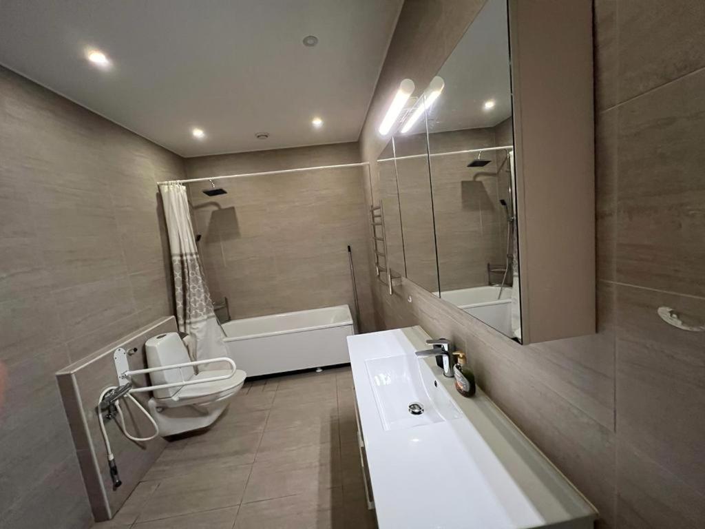 فيلا Beautiful Terraced House With Private Parking ساندفيكين المظهر الخارجي الصورة
